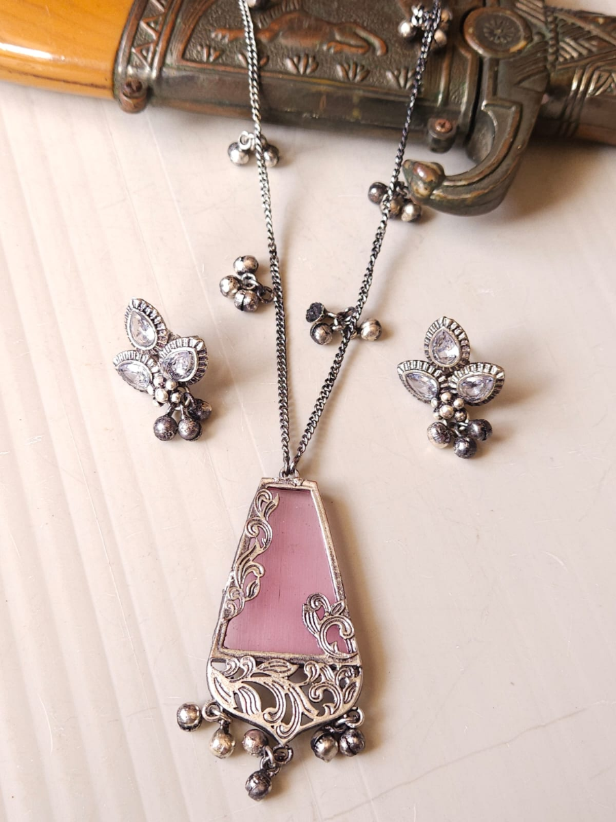 Pink on sale pendant set