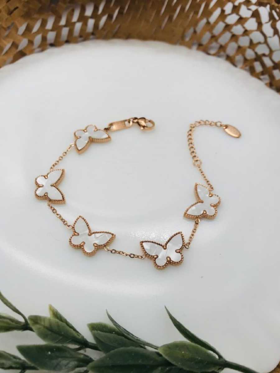 Butterfly deals bracelet gold