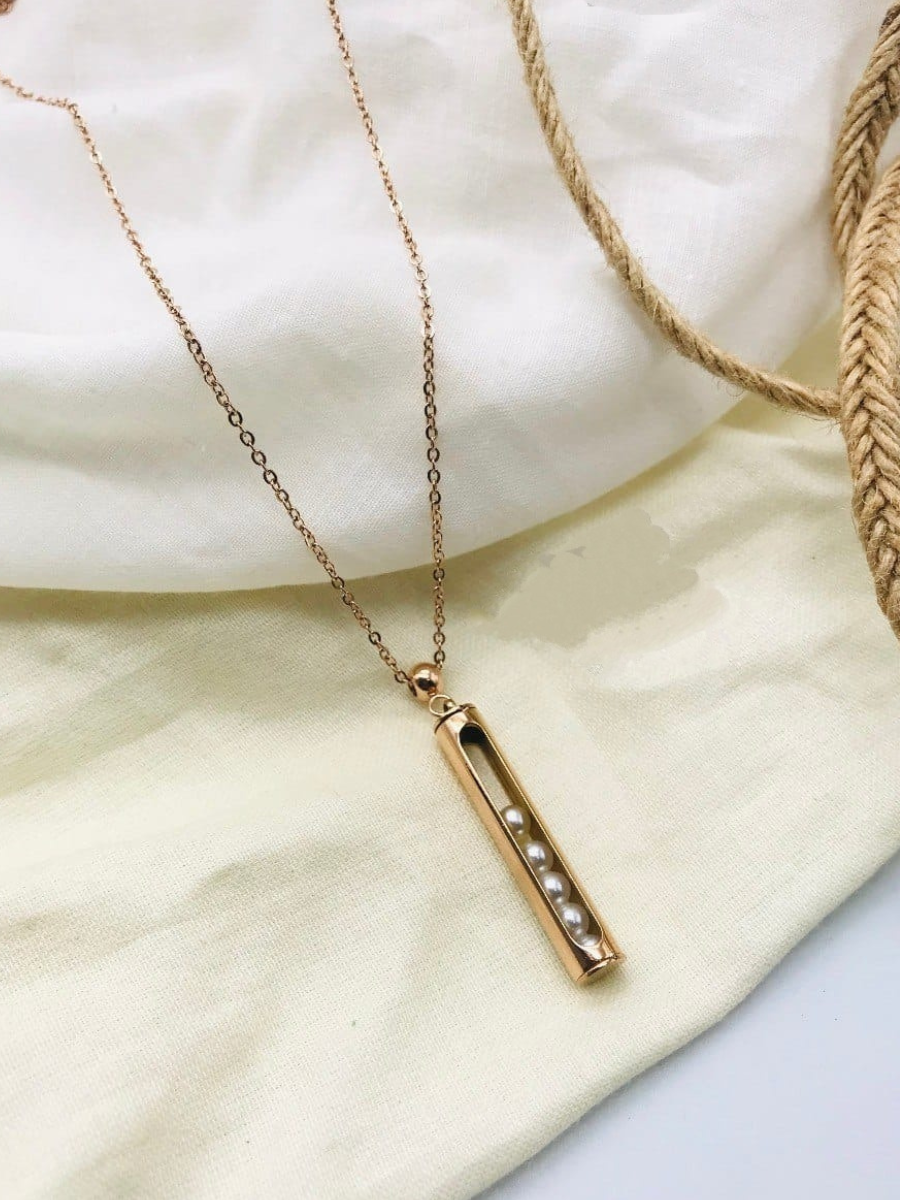 Rose gold hot sale rectangle necklace