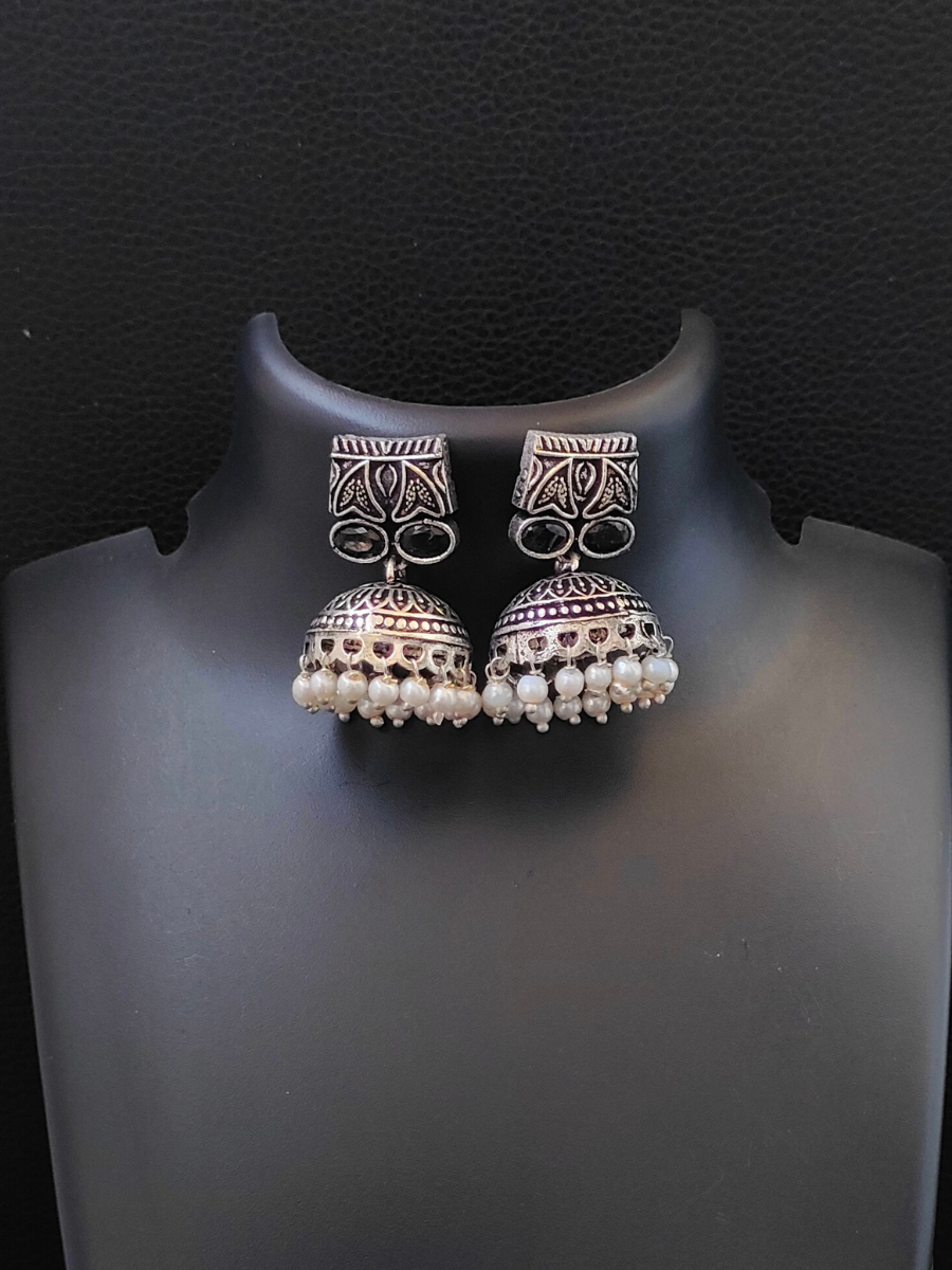 Necklace Set Choker Style Inscribed with Jhumka Earring Mangtikka