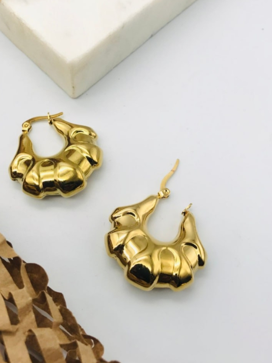 Gold Plated Small Chunky Drop Earrings - Lovisa