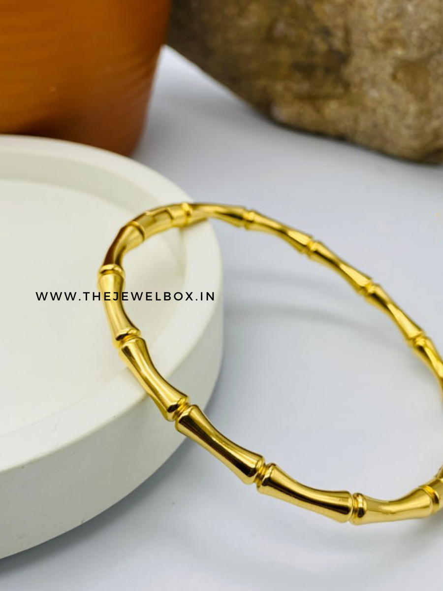 Buy gold 2025 bracelet online