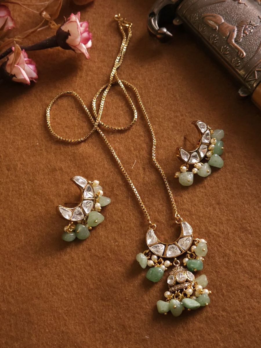 Buy Green Stones Polki Kundan Long Chain Necklace Set - TheJewelbox