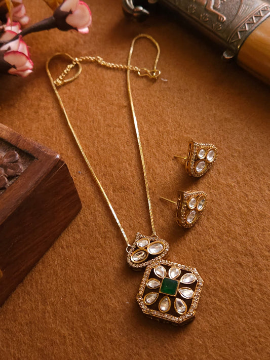 Green Stone Polki Pendant Chain Necklace
