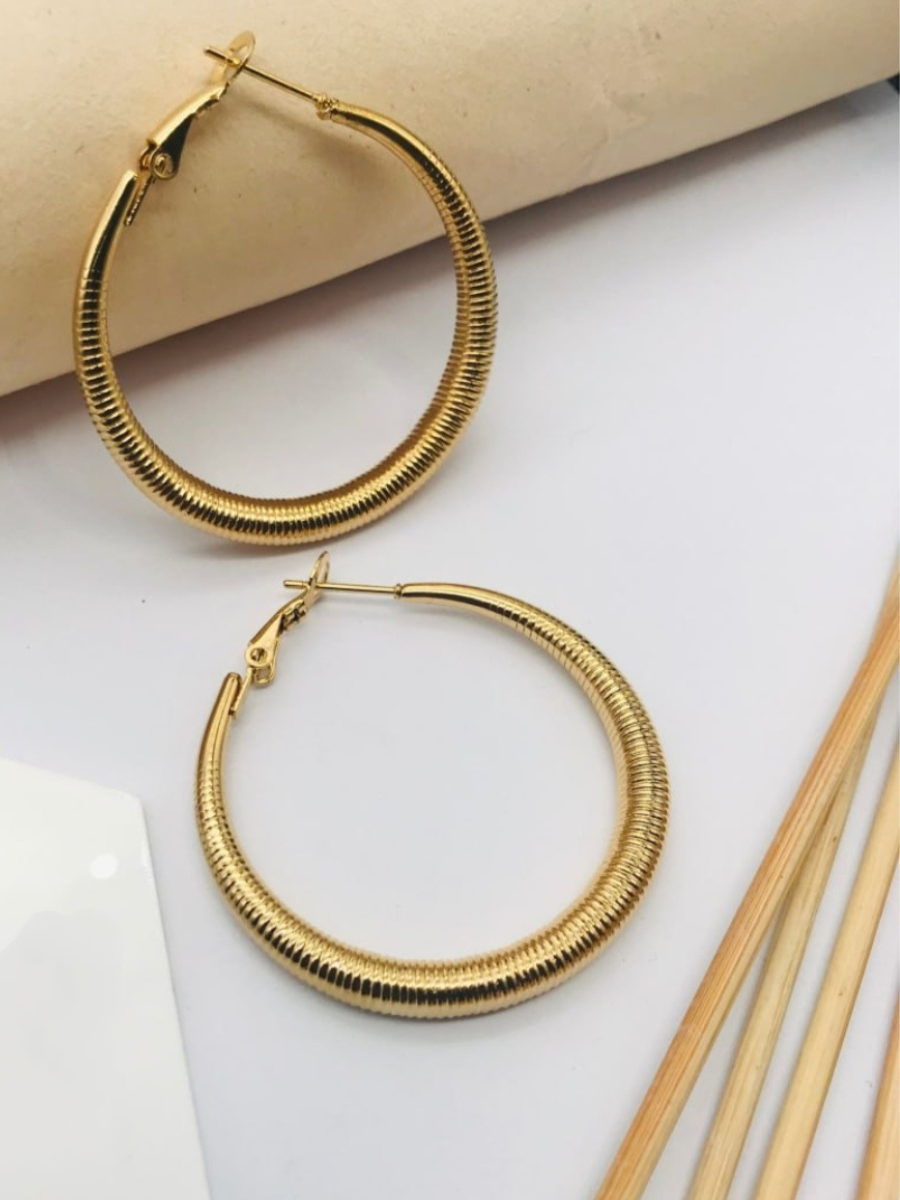 Buy 20mm Twist Round Hoop Earrings, Gold Hoops, Hoop Earrings, Dainty Hoops,  Huggie Hoops, Minimalist Earrings, Minimalist Gold Earrings Online in India  - Etsy