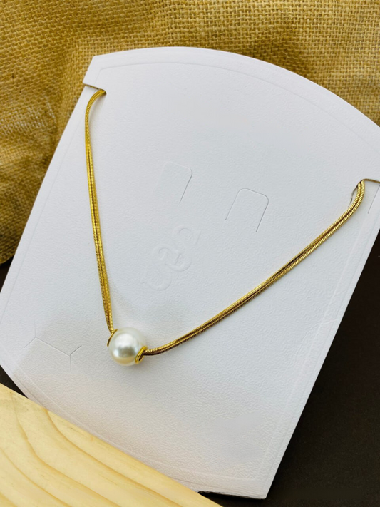 Buy Pearl Pendant Golden Plated Minimal Chain Necklace Online - TheJewelbox