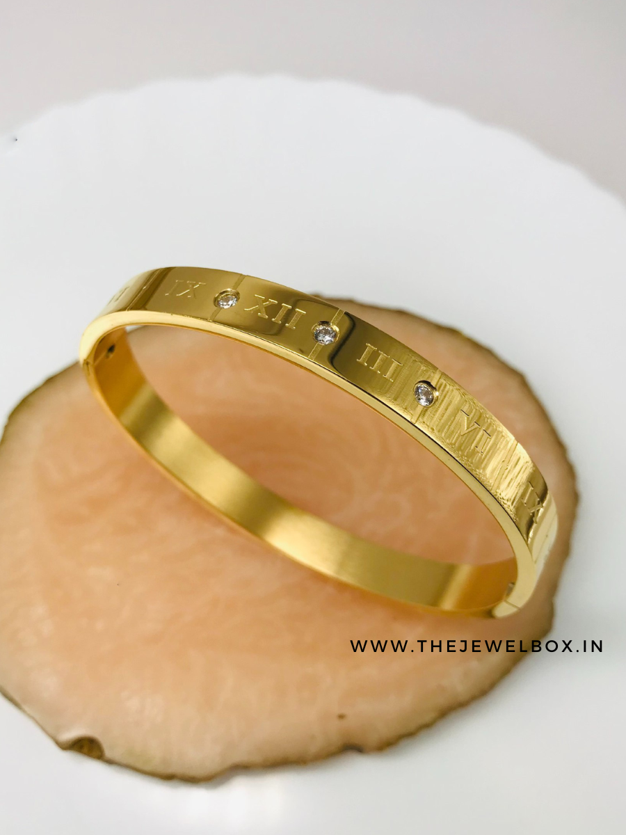 Buy Antique Golden Latest Kada Online For Weddings – Gehna Shop