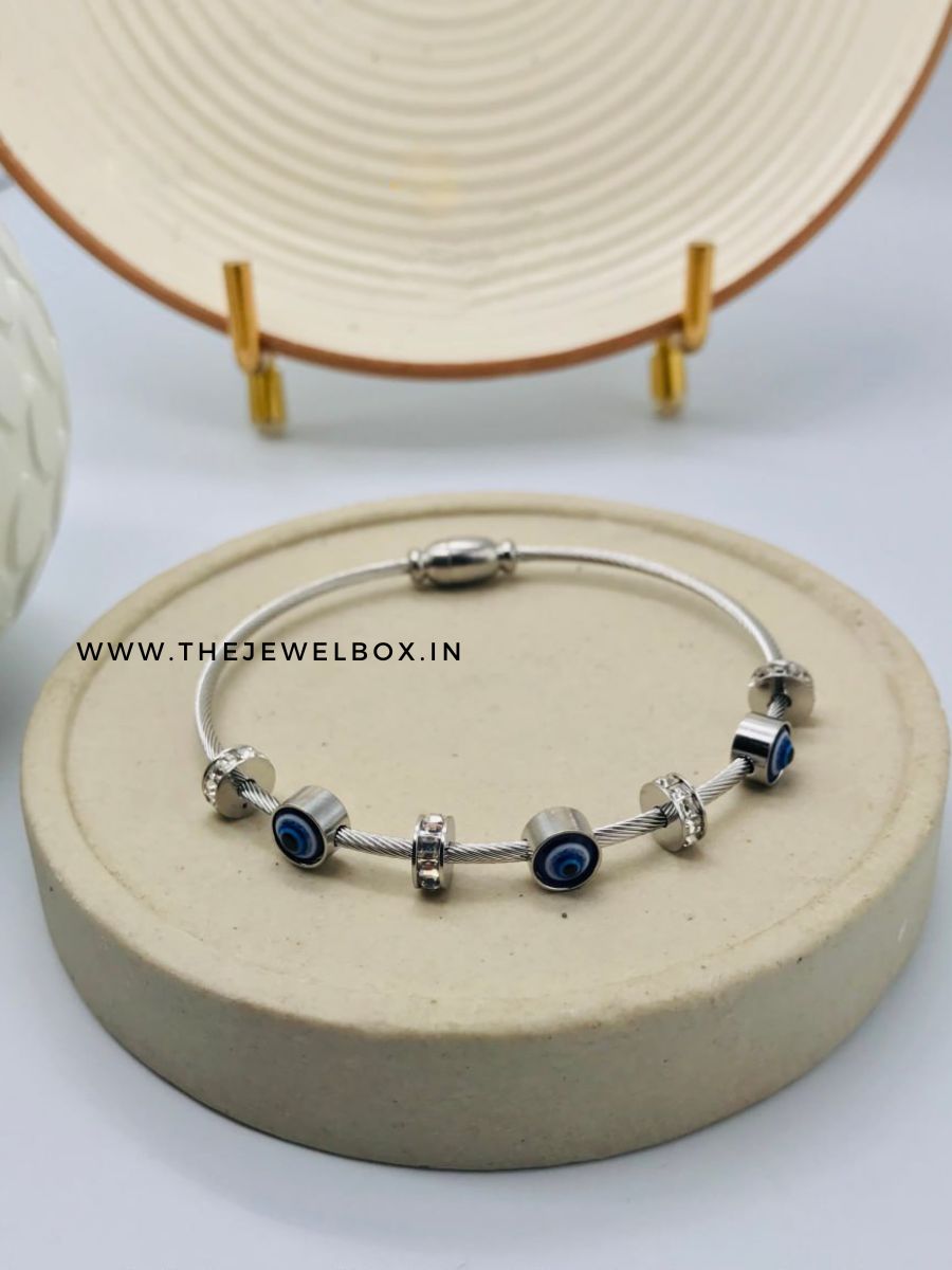 Stainless Steel Silver and Gold Magnetic Bracelets for Women | Prestiosus