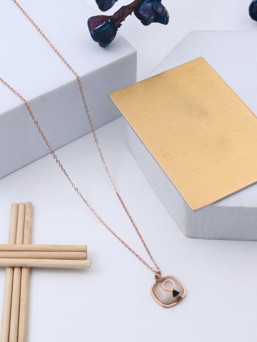 Buy Square Pendant Rose Gold Minimal Chain Necklace - TheJewelbox