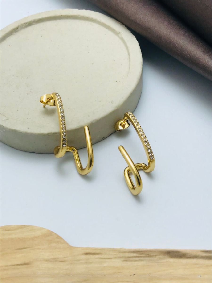 Buy Stylish Claw Shaped Golden Plated Anti Tarnish Earrings Online - TheJewelbox