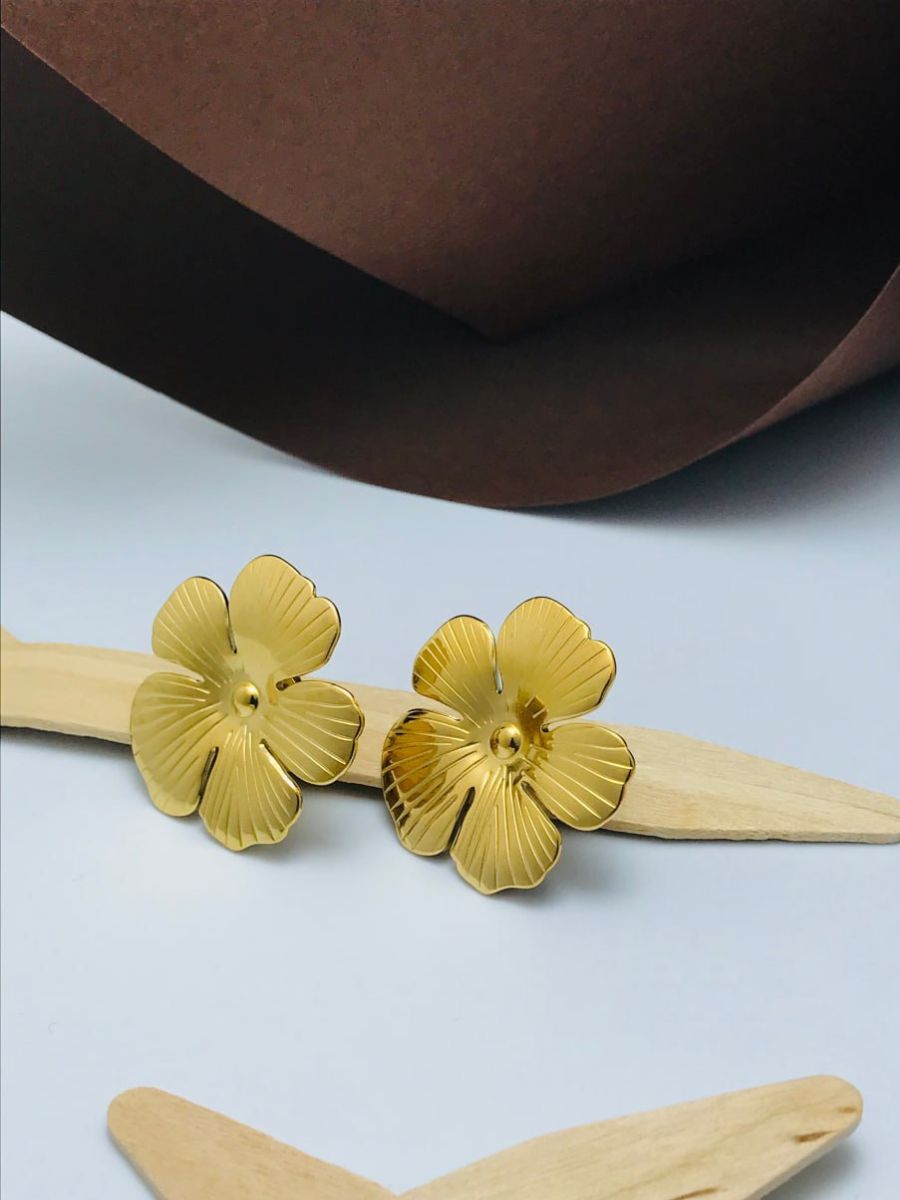 Buy Stylish Gold Plated Flower Shaped Stud Earrings - TheJewelbox