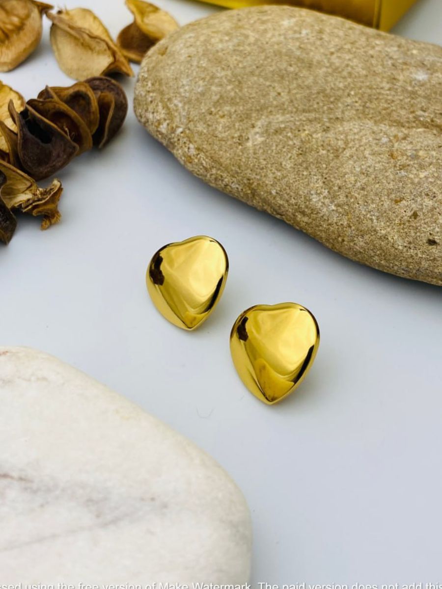 Stylish Gold Plated Heart Shaped Stud Earrings