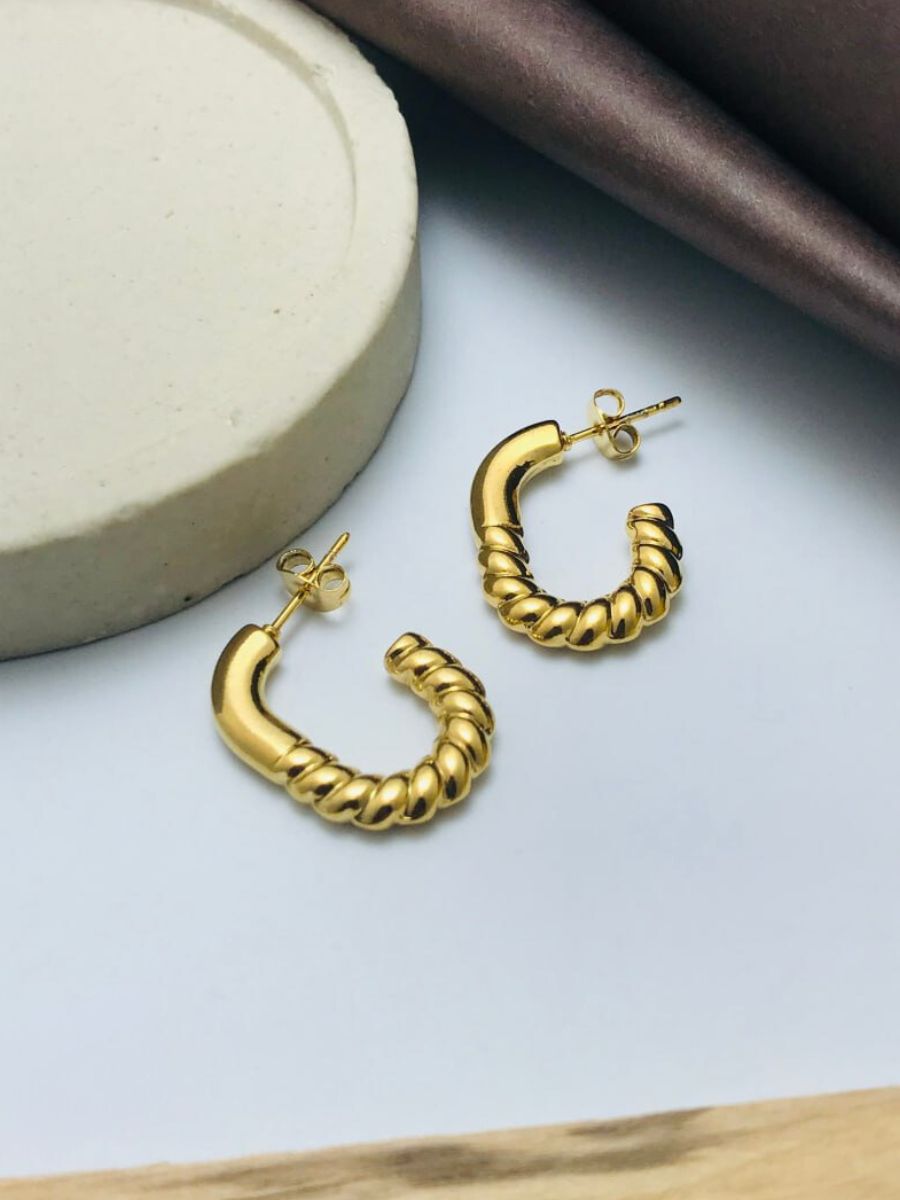 Stylish Twisted Rope Pattern Golden Half Hoop Earrings